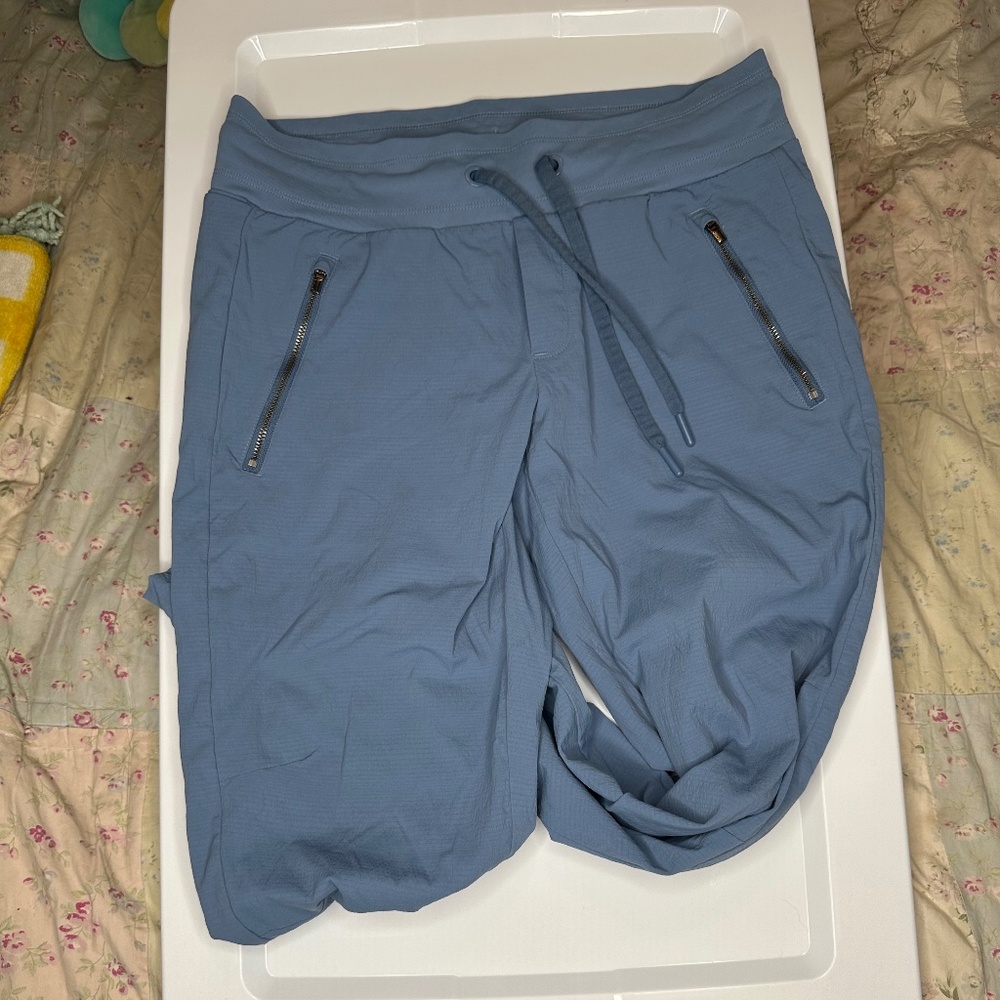 Athleta trekkie north joggers Cottage Blue 6Petite hiking athletic active sport